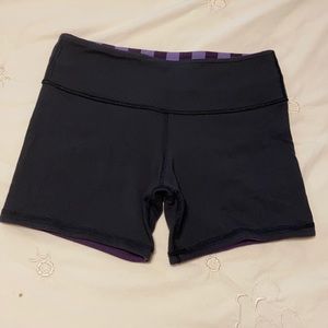 Lululemon reversible black purple workout shorts 6